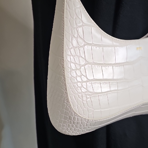 JW PEI Croc Embossed White, Gold Hardware, Ruby Shoulder Bag Purse - Picture 3 of 12